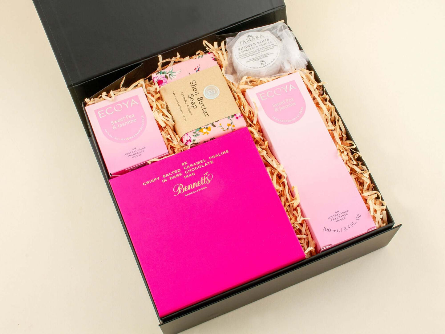 Homebody Pamper and chocolate gift box - Oh Goodie
