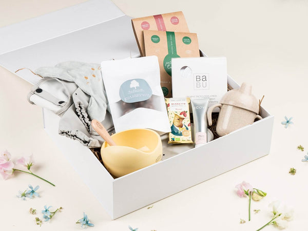  Gifts for Babies, Deluxe Baby Gift Box