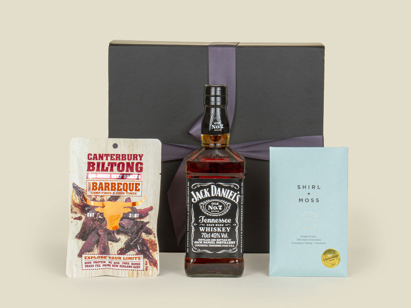 Whiskey & Snacks Gift Hamper - OhGoodie 