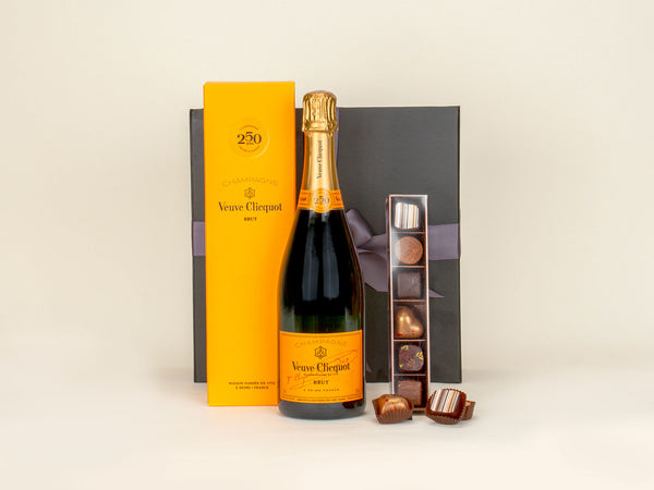 Veuve Clicquot Gift Box.  Champagne Gift Boxes NZ.