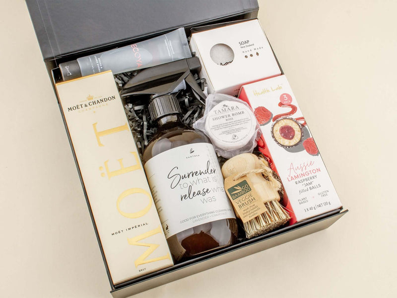 New Home Gift Boxes NZ.  Luxury Gift Boxes NZ.  Sending Gift Boxes NZ Wide.