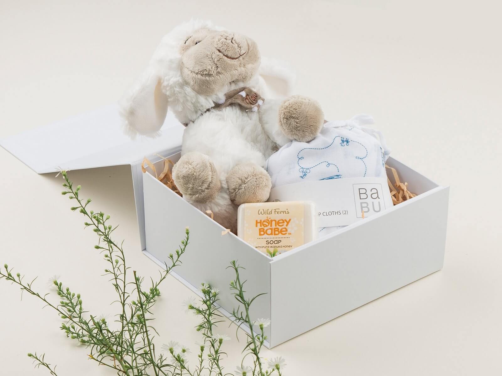 BABY GIFT BOX. NEW BABY GIFT. DELIVERY NZ WIDE.
